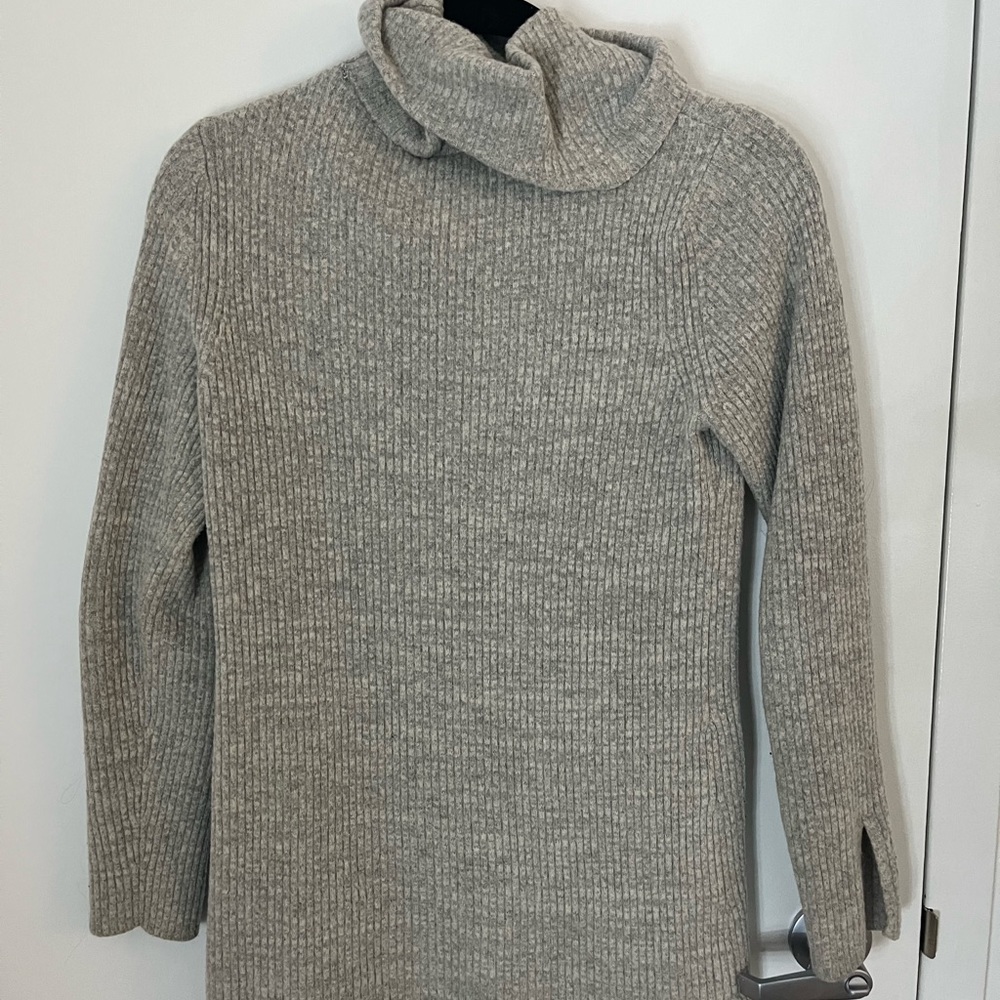 Banana Republic Long Gray Turtleneck Sweater